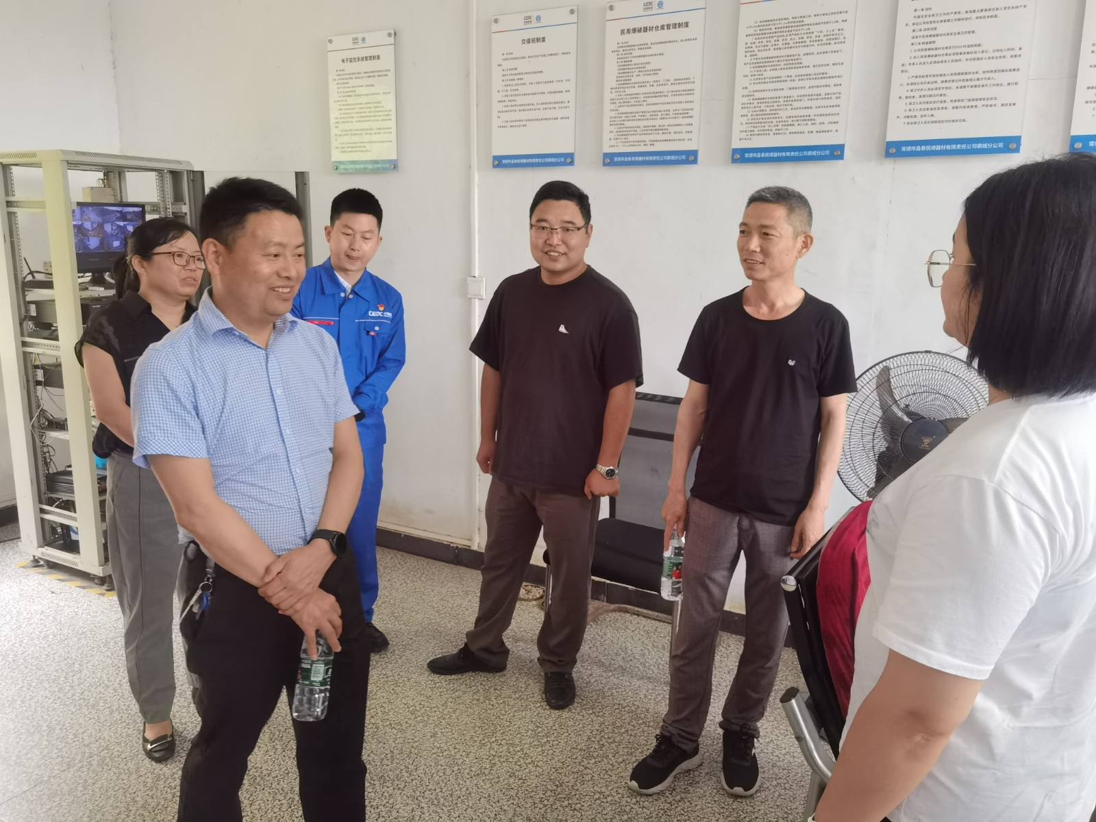 市工信局赴鼎城民爆企业开展专项检查