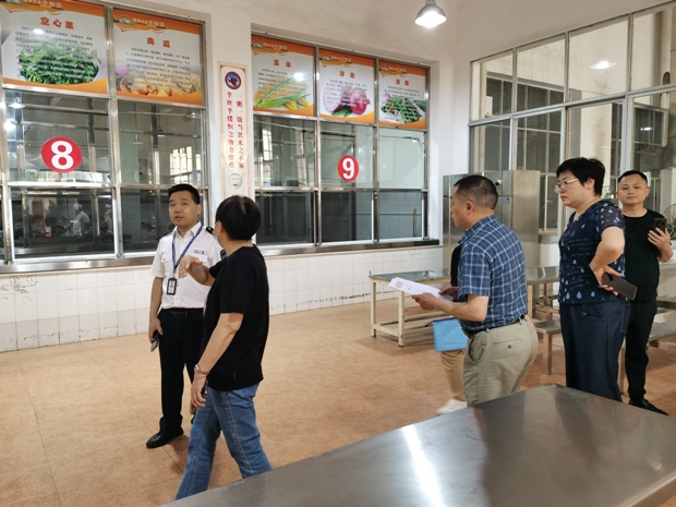 区卫监局护航“三考”卫生健康安全