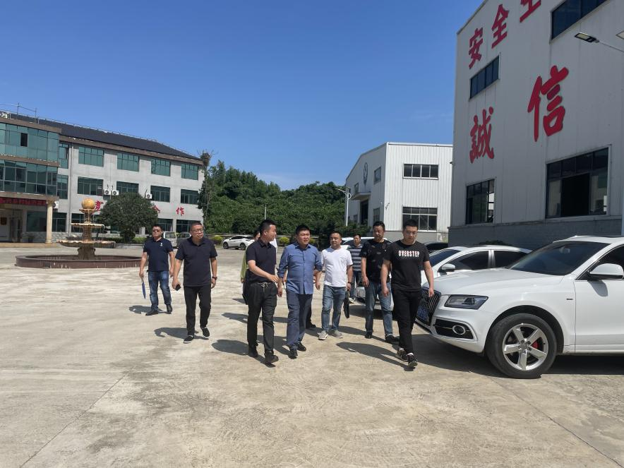 区领导带队走访调研科技型企业