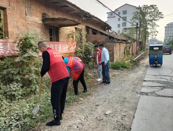 斗姆湖街道：精细化整治 老街焕新颜