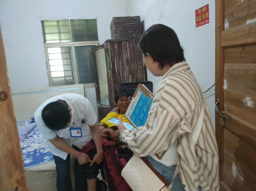 双桥坪镇：上门评残鉴定 精准服务暖民心