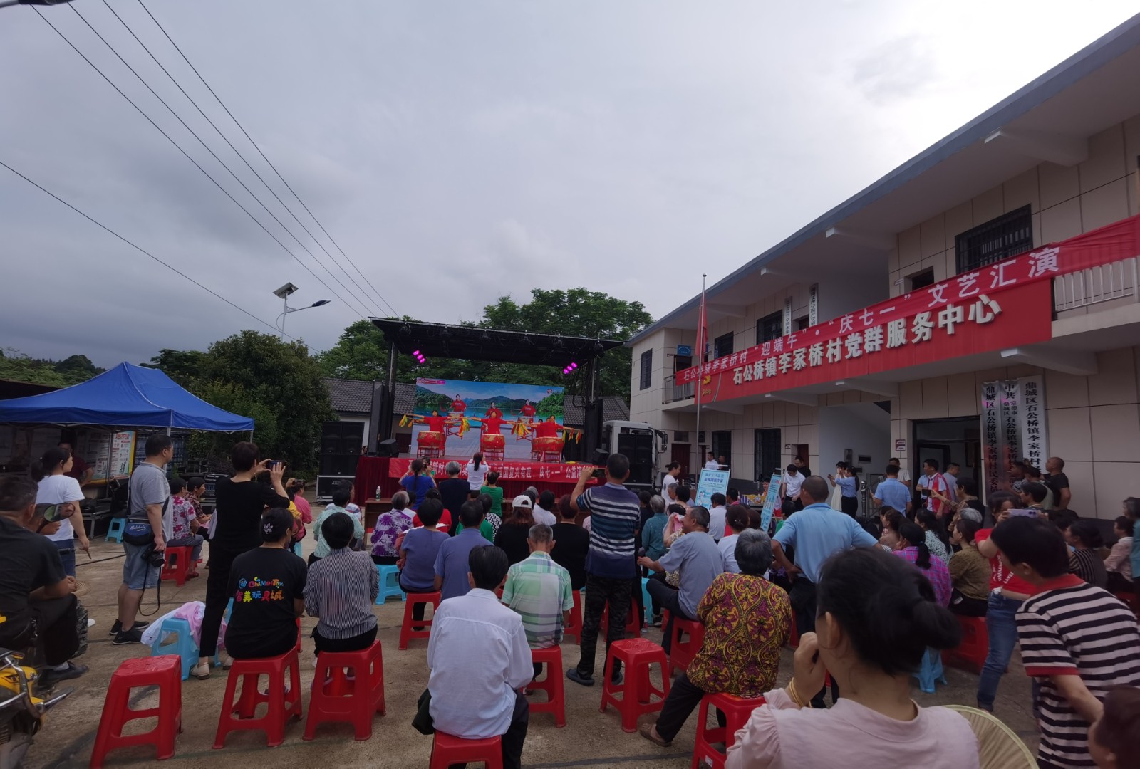 石公桥镇：开展送戏曲下乡文化惠民演出