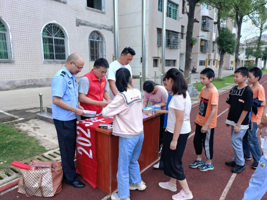 石公桥镇：禁毒宣传进校园，反诈宣传不停歇