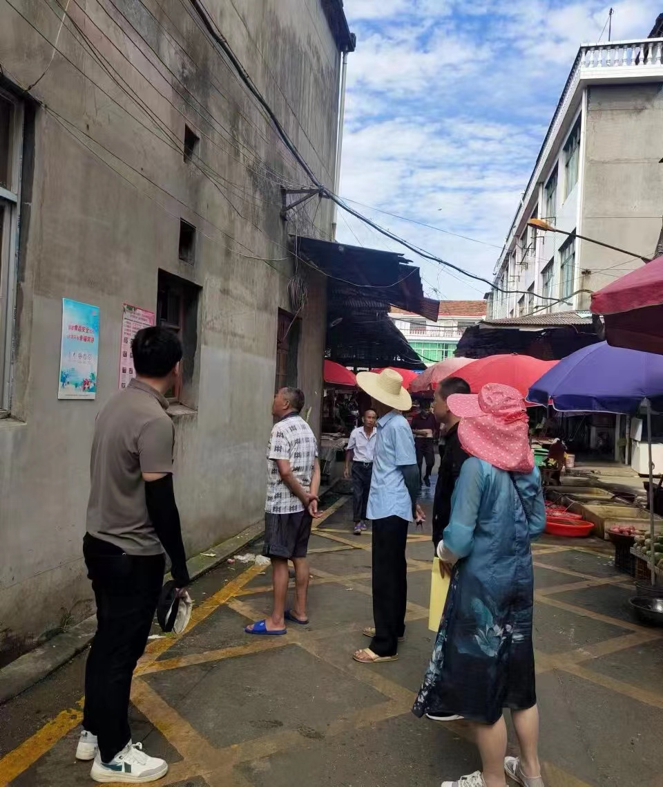 石公桥镇：开展禁食毒蘑菇宣传，维护食品安全