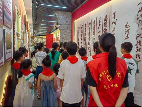 感悟红色精神，传承红色基因丨尧天平镇开展暑期青少年儿童红色教育活动
