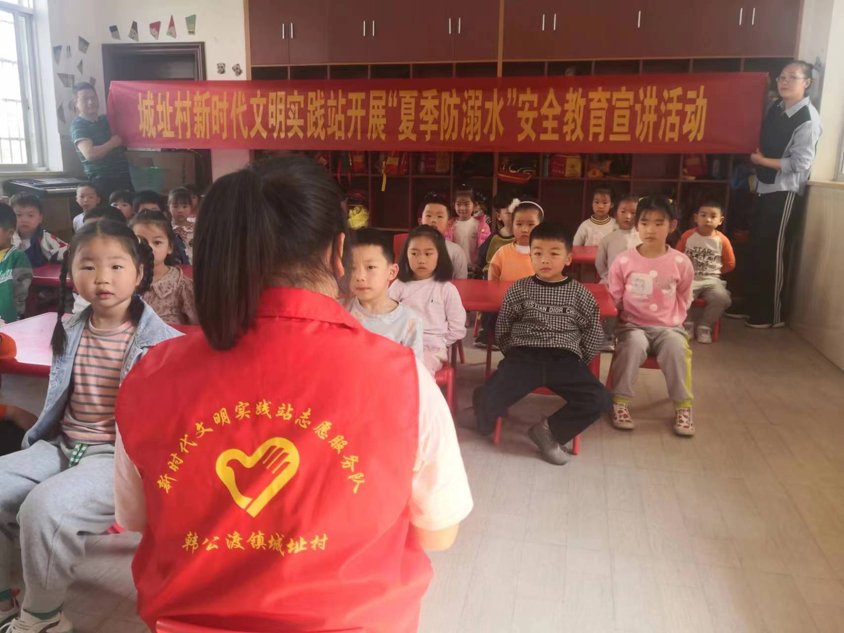 韩公渡镇：多措并举防溺水 凝心聚力保平安