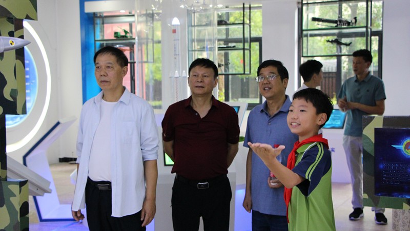 鼎城区江南小学：迎接“省级示范家长学校”评估验收