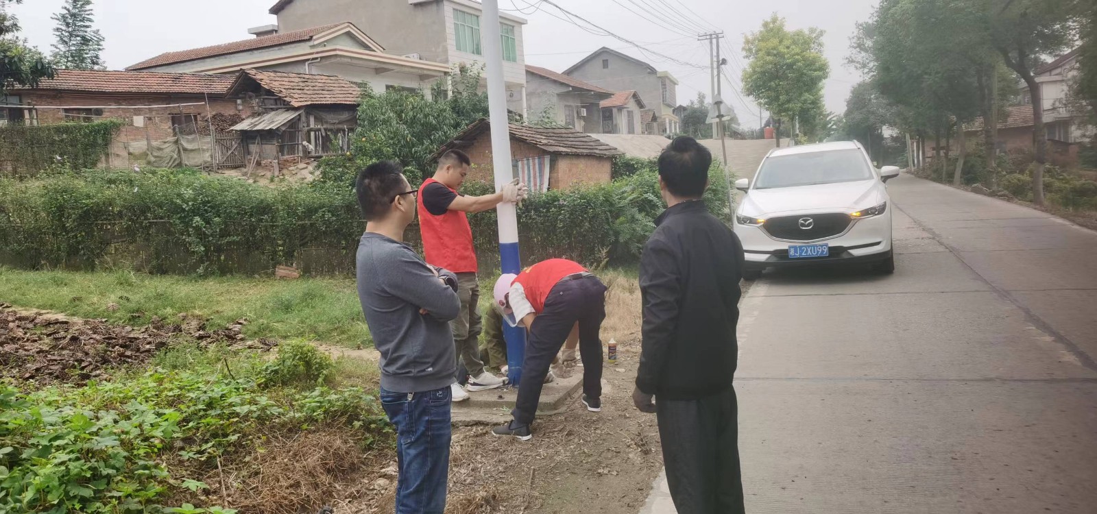 韩公渡镇：改造拓宽畅交通 干群一心齐使劲