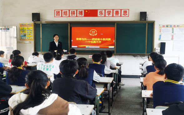 许家桥回维乡：人大代表心相连 民族团结共命运