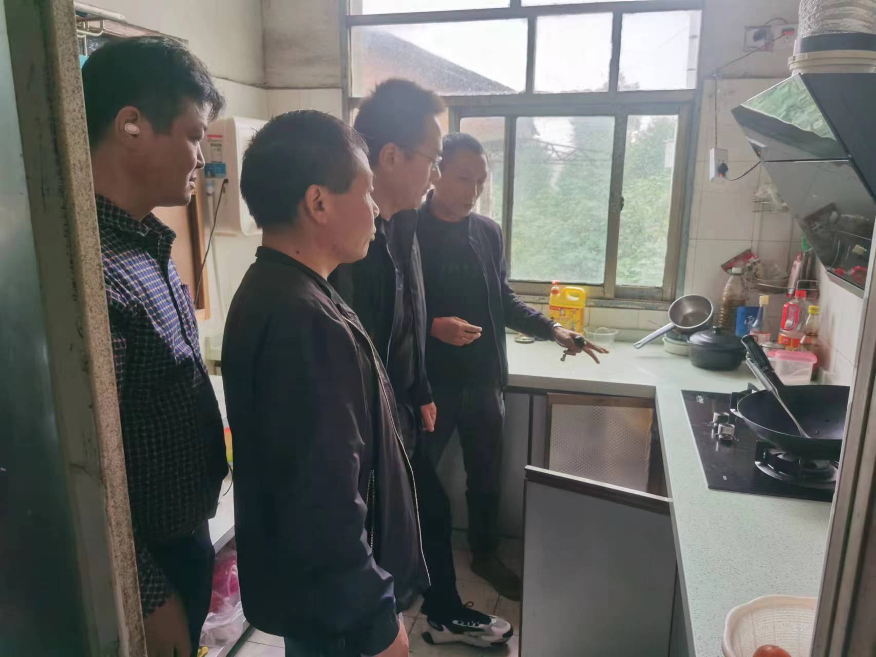 韩公渡镇：开展燃气安全大排查 守好群众生命线