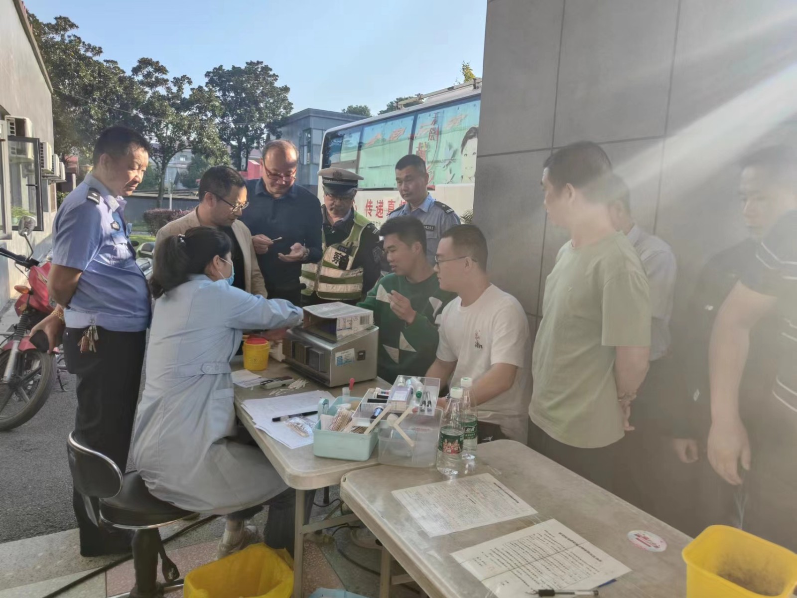 蒿子港镇：组织开展无偿献血活动
