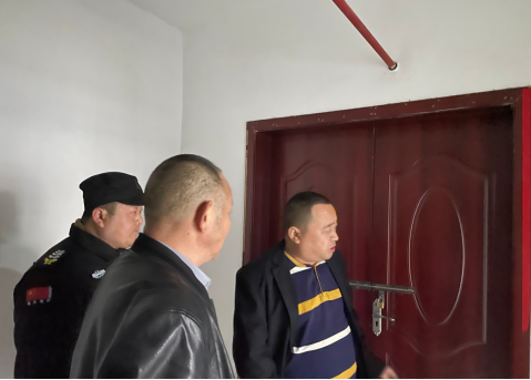 红云街道：联合开展小区“茶楼”整治行动