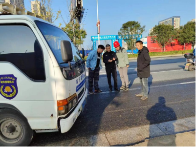 鼎城区城管局：规范渣土运输，助力营商环境