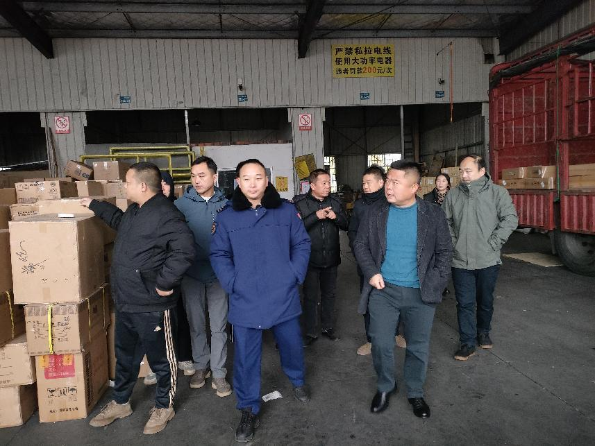 鼎城区交通运输局开展“三查一曝光”联合整治行动