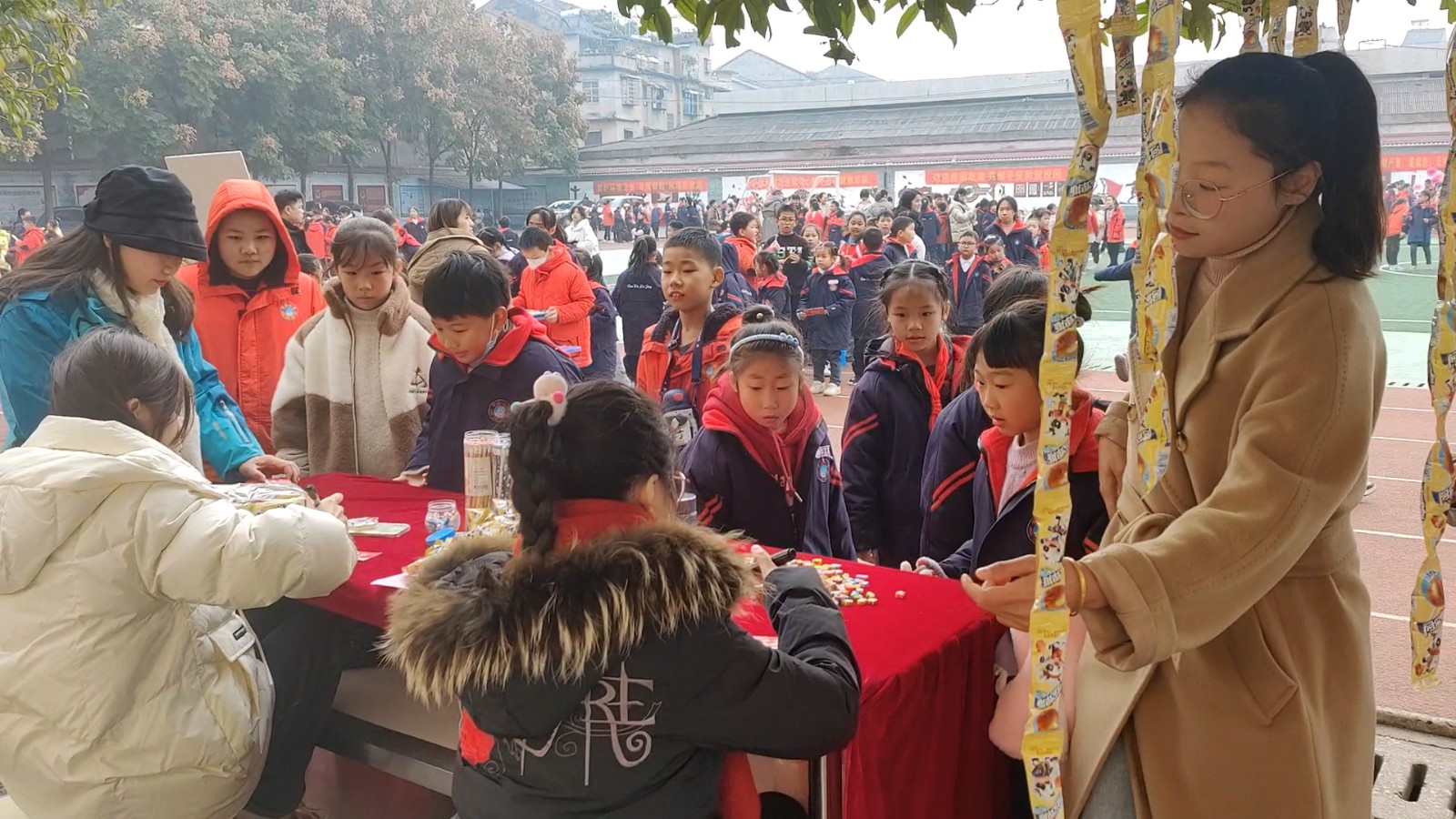 鼎城区常沅小学：新元初始 趣味游园