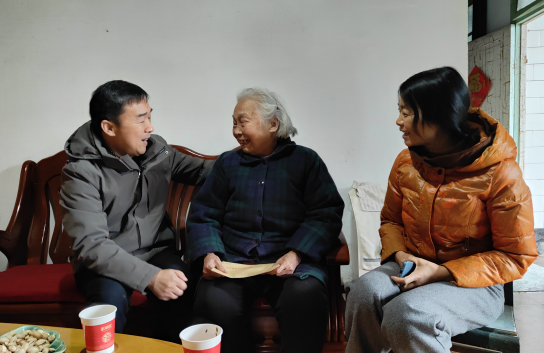 鼎城侨联：风雪无阻送真情 殷殷关切暖侨心