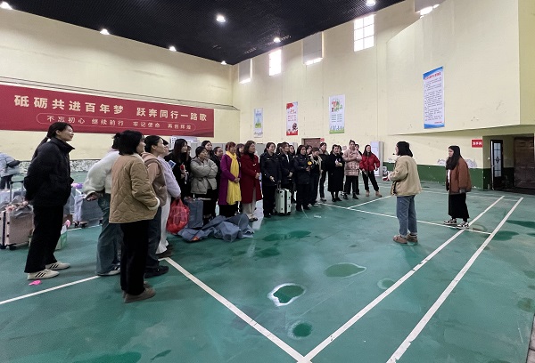 斗姆湖街道：开展“三八”国际劳动妇女节活动