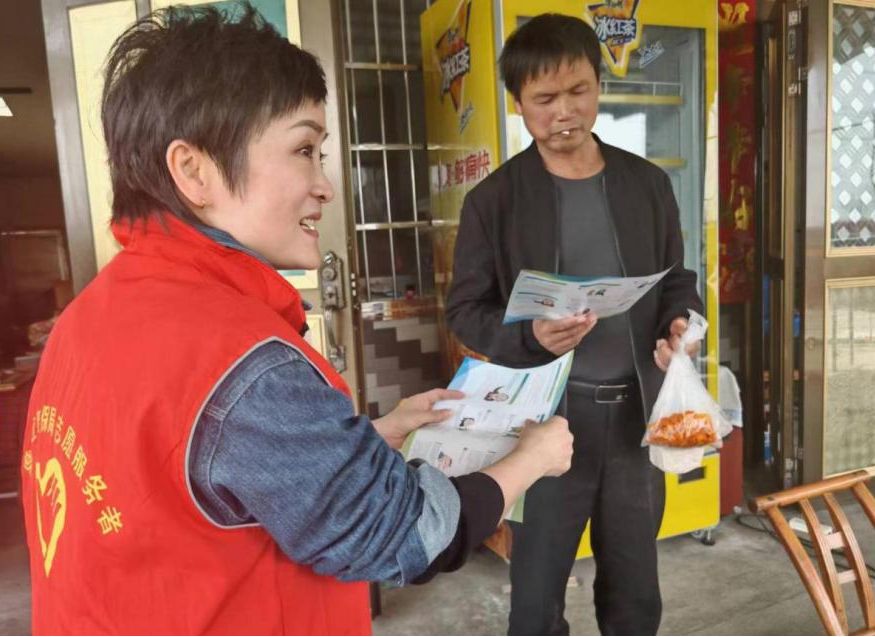 鼎城区医疗保障局开展医保政策下乡宣传活动