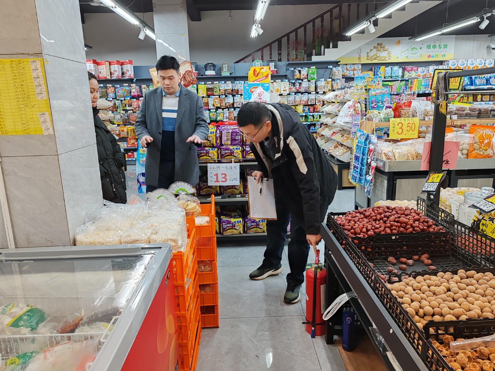 镇德桥镇：开展安全生产和消防安全大检查