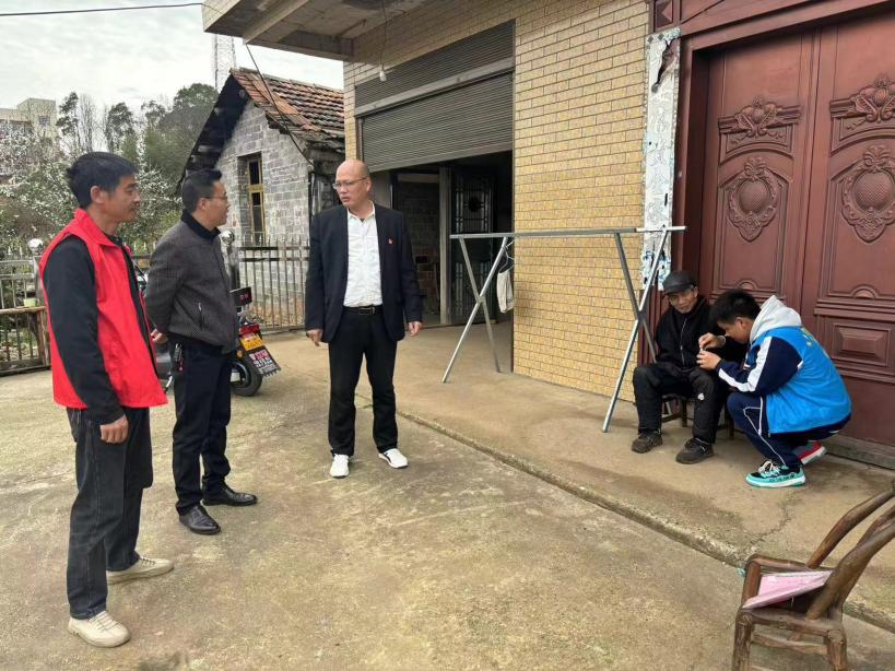 镇德桥镇：“学雷锋、献爱心”助力乡镇文明建设