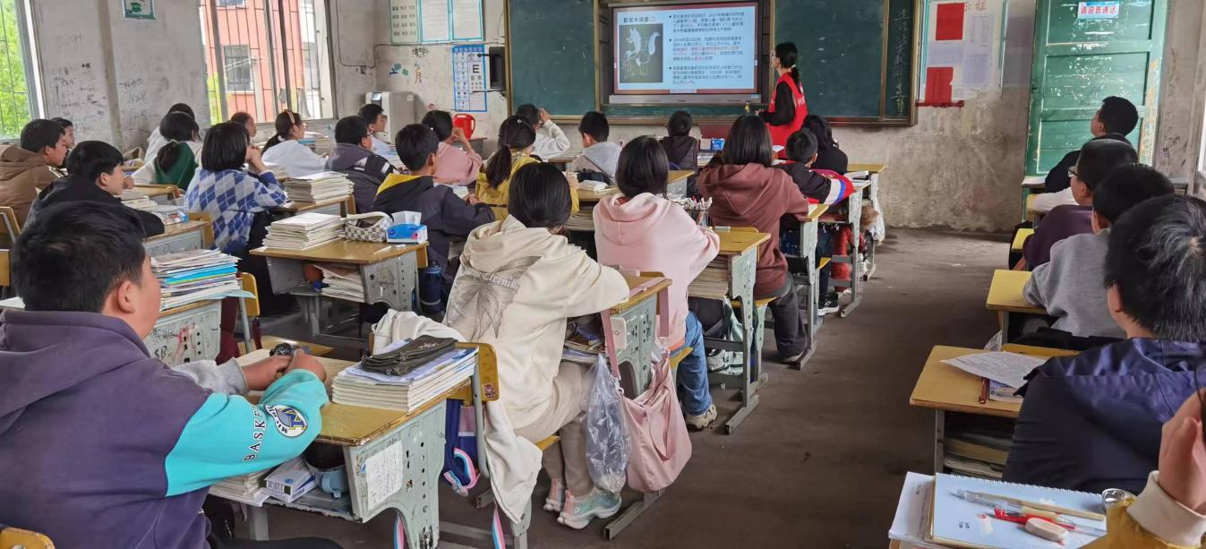 镇德桥镇：开展禁毒宣传教育“进课堂活动”