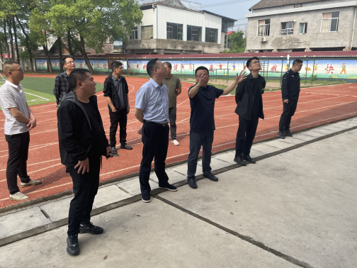 牛鼻滩镇：开展校园安全检查 筑牢校园安全屏障