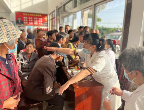 郭家铺街道：医疗服务零距离  健康义诊惠民生