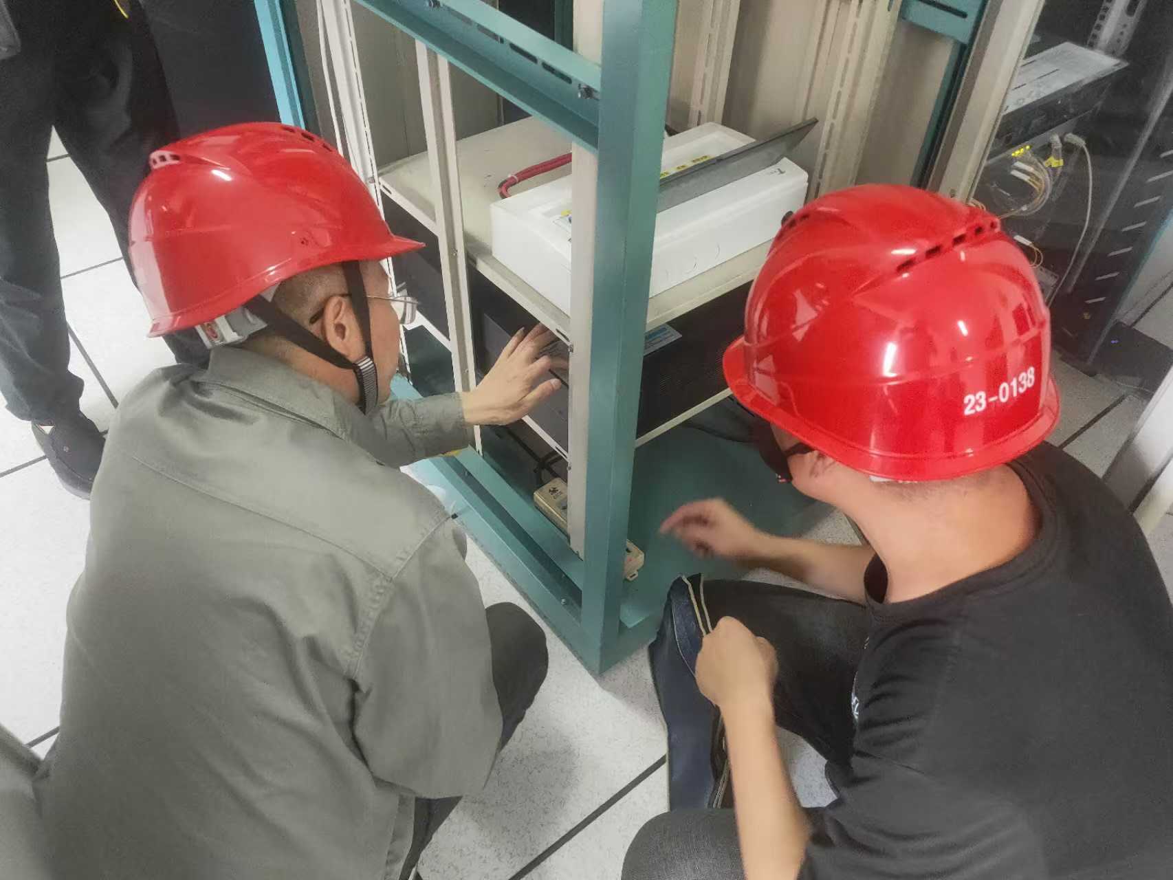 鼎城区工信局：高考护航 夯实保电工作