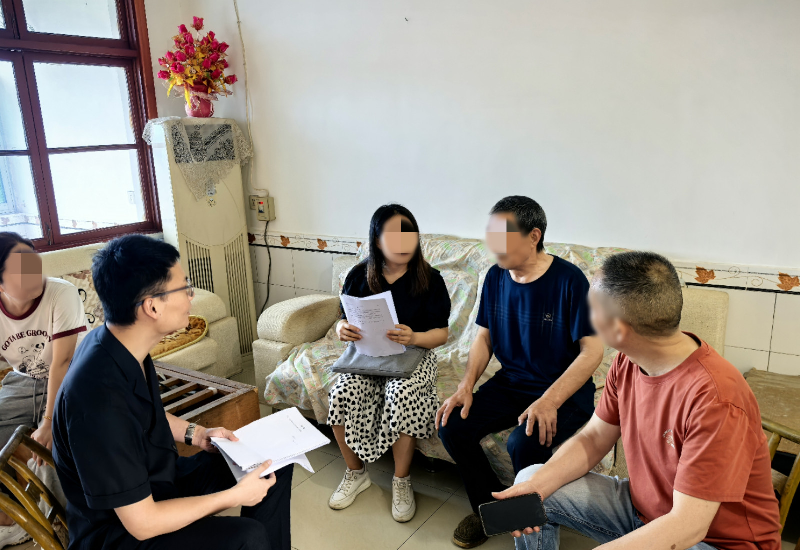 【鼎法枫光】鼎城区人民法院：遗产继承引纠纷 上门调解显温情