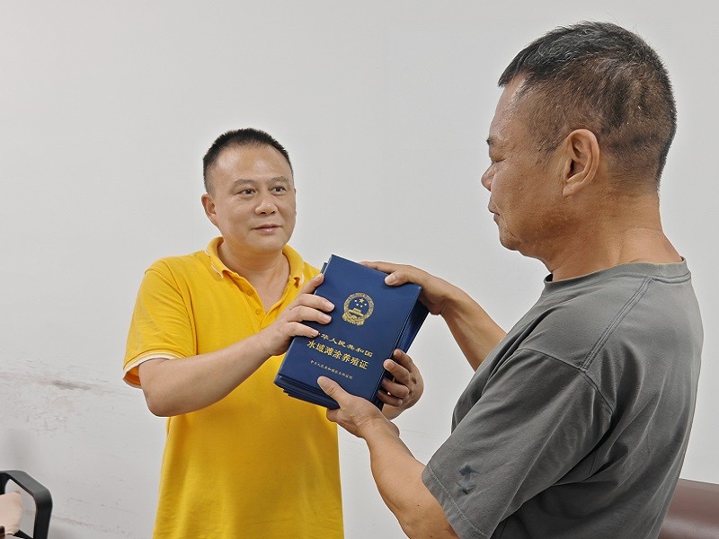 鼎城区农业农村局：高效办理水域滩涂养殖证发放工作
