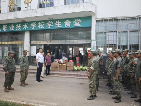 鼎城区退役军人局：闻汛而动 传递关爱