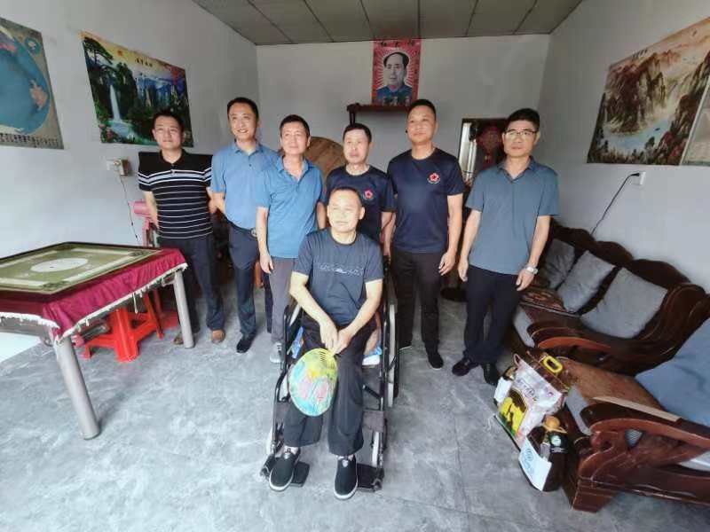 牛鼻滩镇：心系退役军人 情暖困难老兵