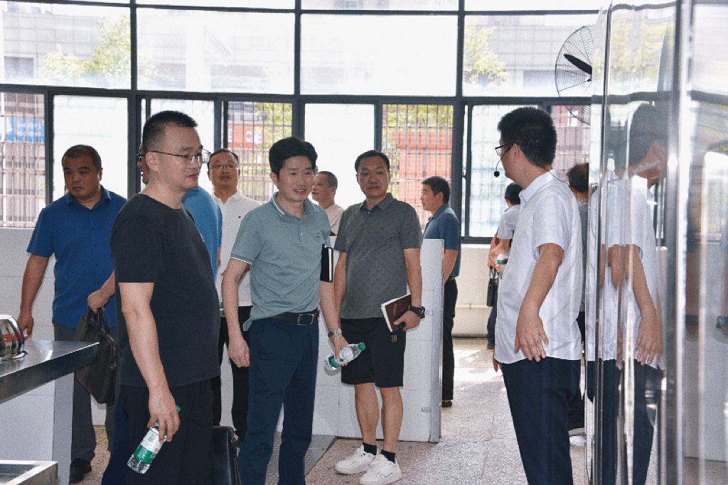 鼎城区2024年学校“样板食堂”现场观摩会在善卷中学召开