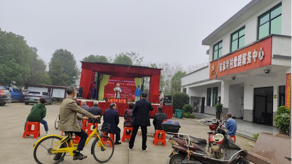 双桥坪镇：送戏下乡惠民生 “戏”笑颜开暖心怀