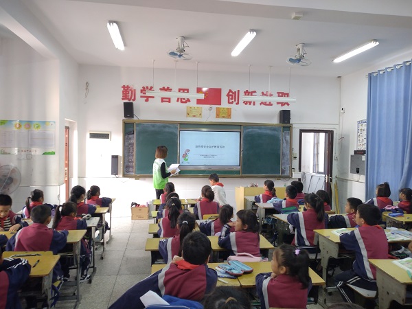 灌溪镇：利剑护蕾·雷霆行动——儿童防性侵安全教育进校园