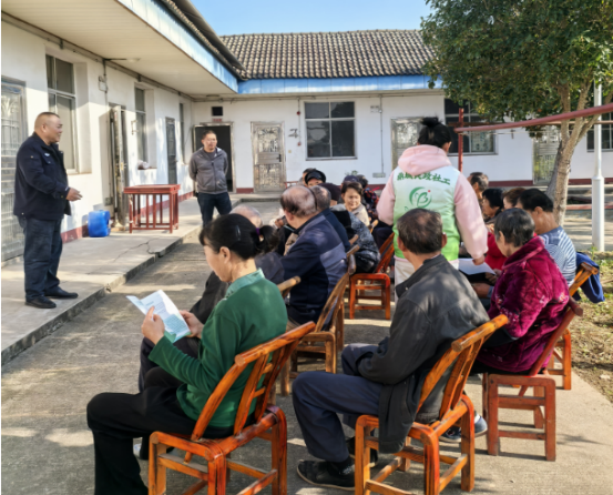 “银龄反诈 幸福享晚年” ——牛鼻滩镇开展老年人防诈骗宣传活动