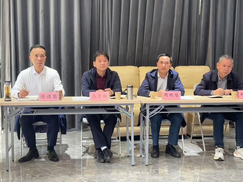 省林业局调研组赴花岩溪国有林场开展改革成果“回头看”调研