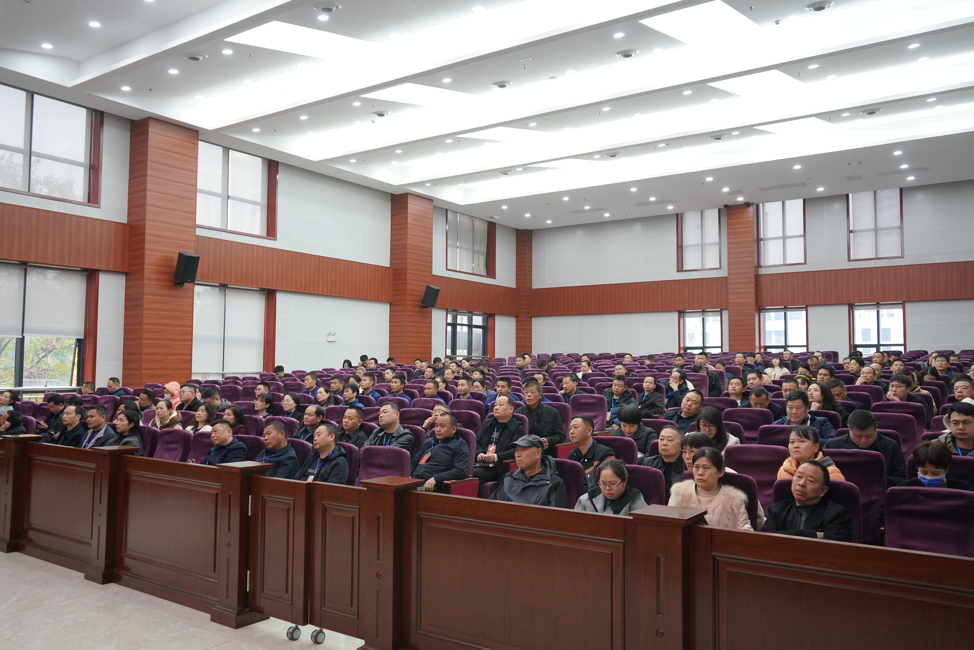 旁听行政案件庭审 助推法治政府建设