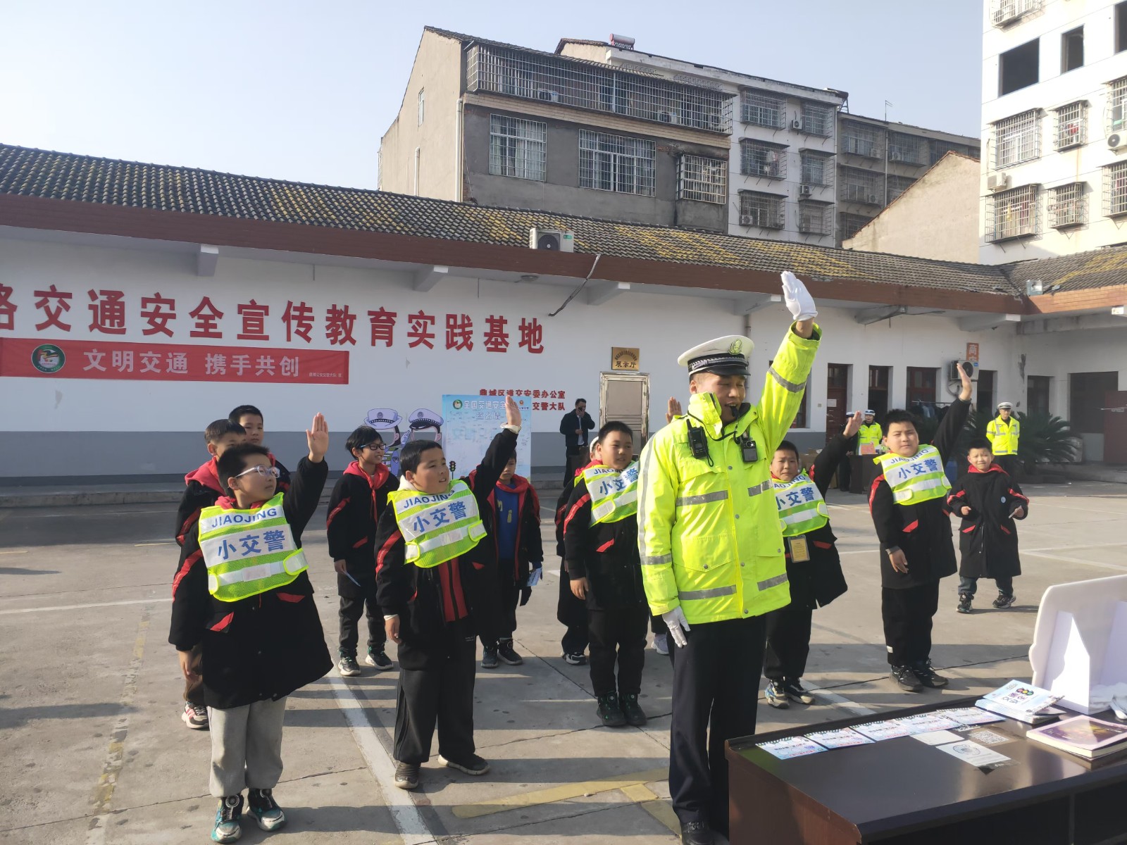 鼎城区永安小学：交通安全大闯关，文明出行记心间