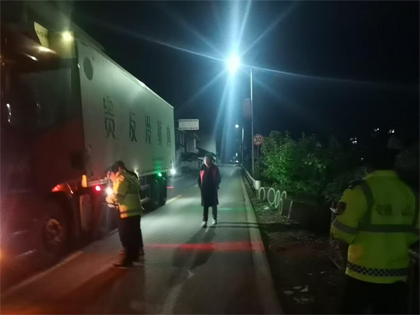 石公桥镇：打非治违不打烊 铁腕整治见成效
