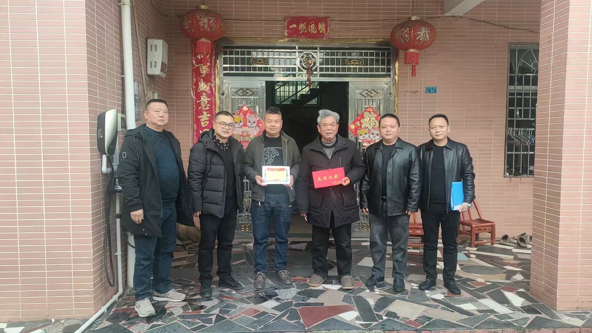 郭家铺街道：喜送入伍通知书 拥军优属暖人心