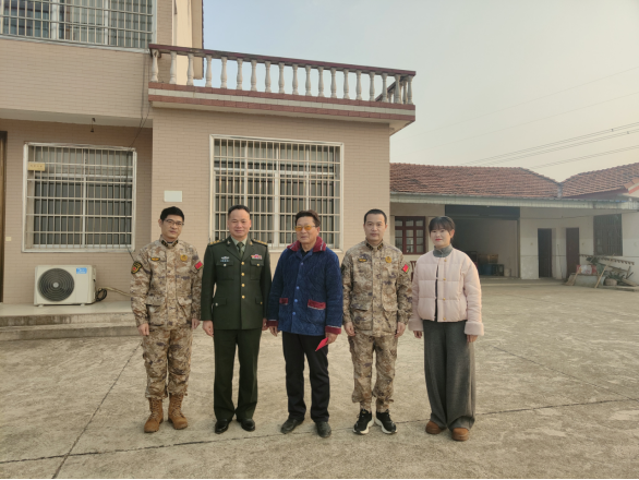 区领导新春慰问牛鼻滩镇军属及新兵家属