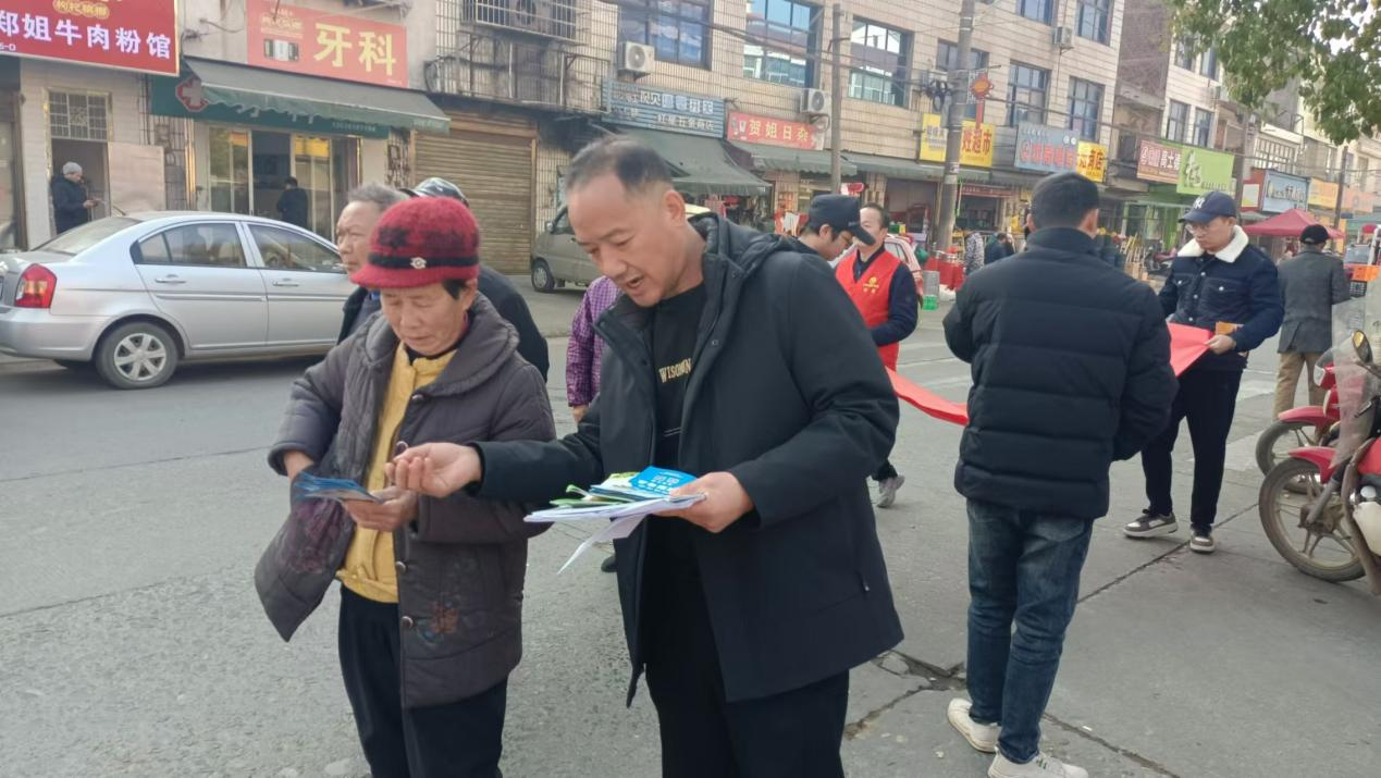 周家店镇：新春佳节年味浓 禁毒宣传来相伴
