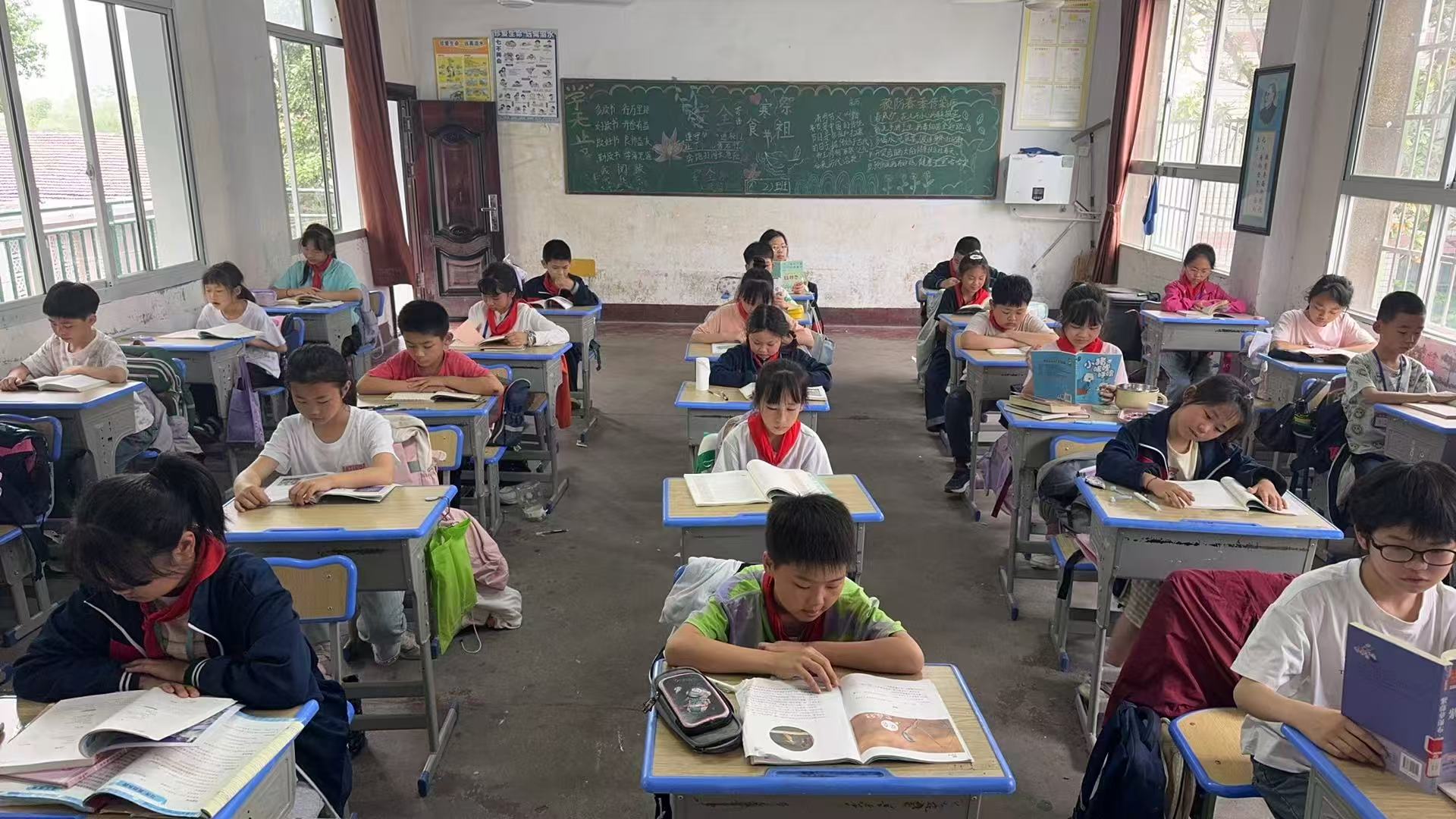 鼎城区浦沅实验学校：开展世界读书日午间阅读活动