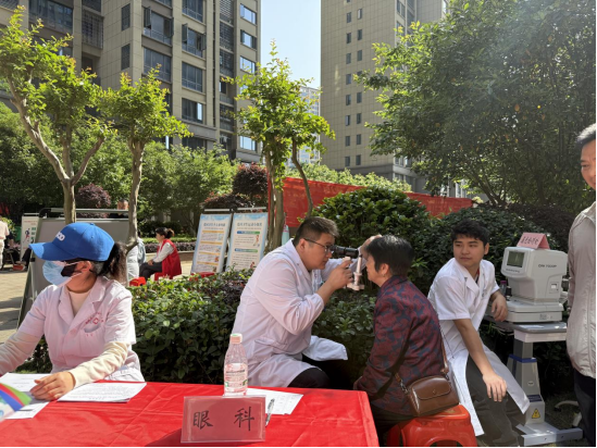 红云街道：便民服务暖人心 健康宣传更走心