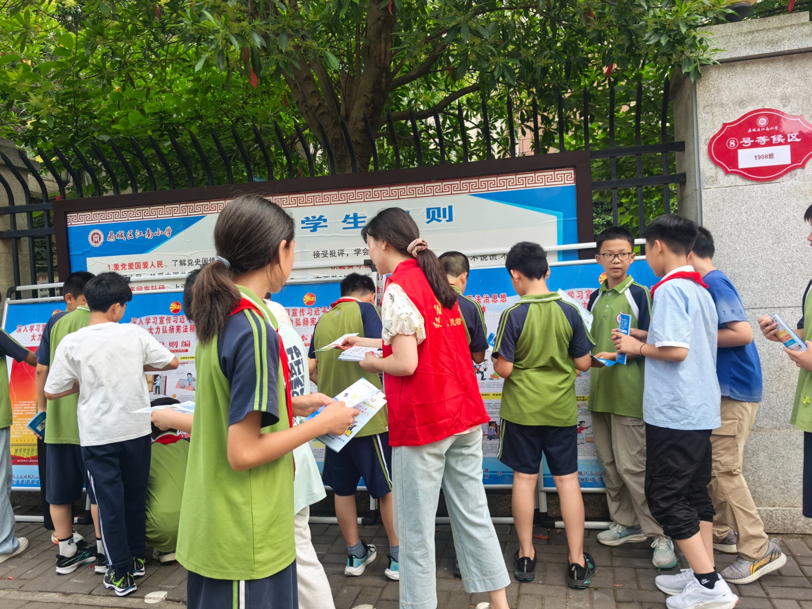 鼎城区司法局：开展未成年人保护法治宣传活动