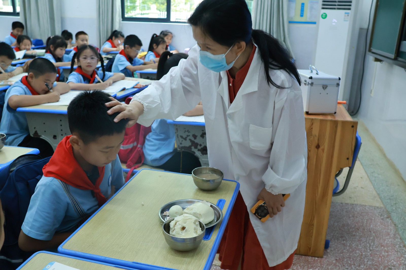 鼎城区永安小学：“食”刻警惕 安全同行