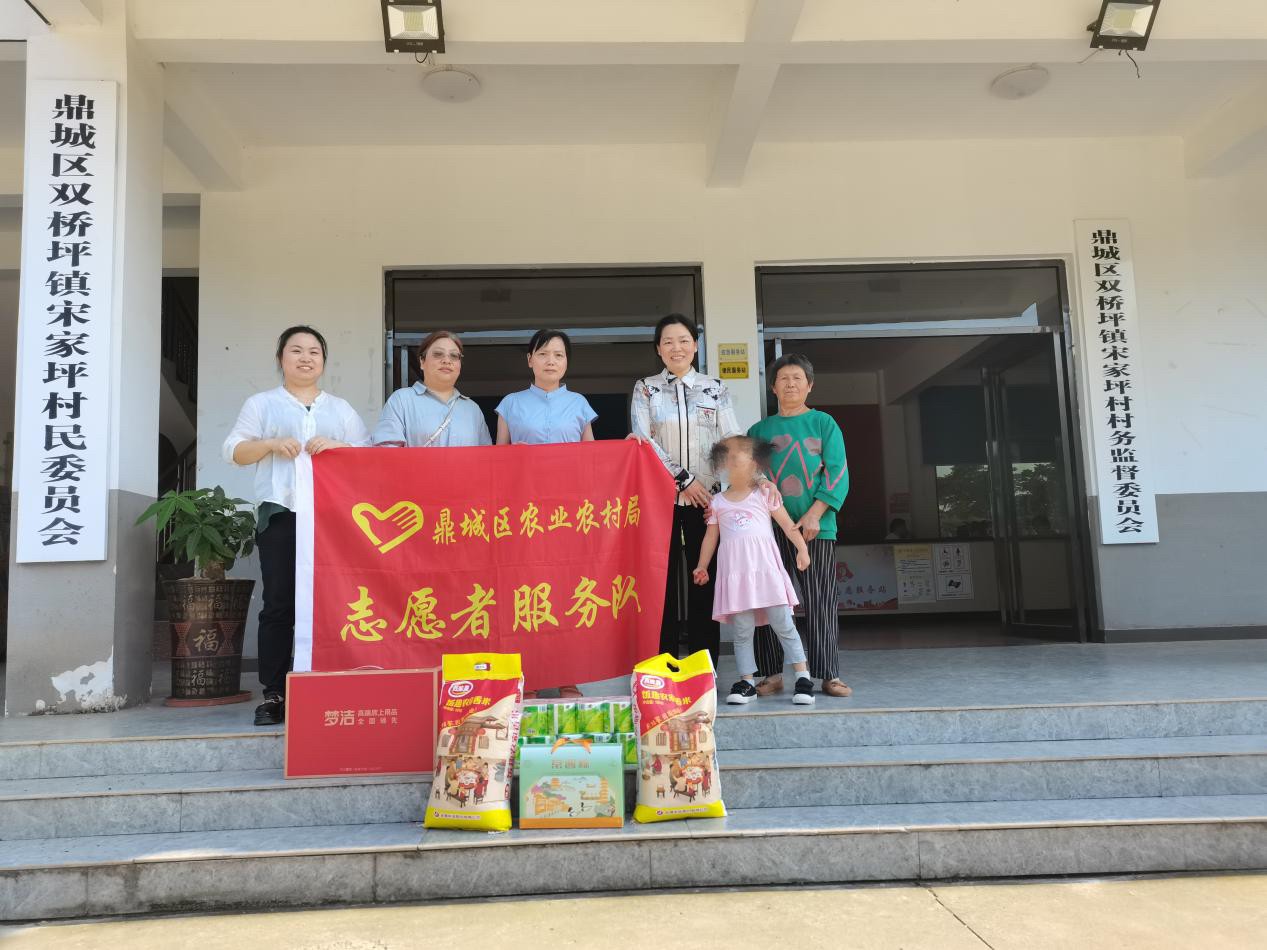 区农业农村局：情系困境儿童行 关爱帮扶暖人心