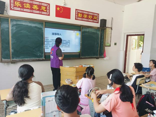 蒿子港镇：“防溺童行 快乐护航”
