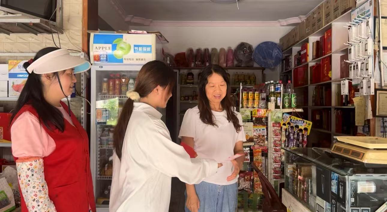 鼎城区司法局：开展大学生“送法下乡”活动